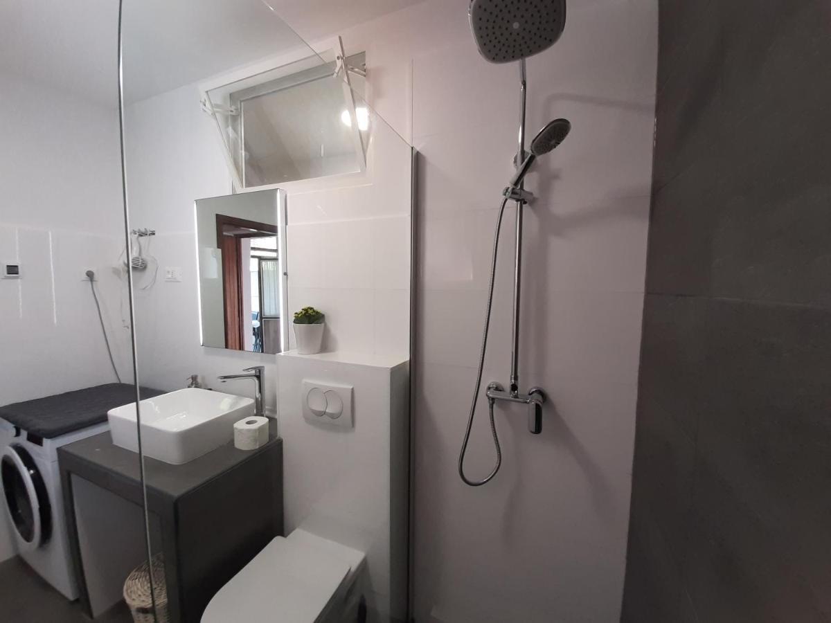 Apartment Boni Šibenik Esterno foto