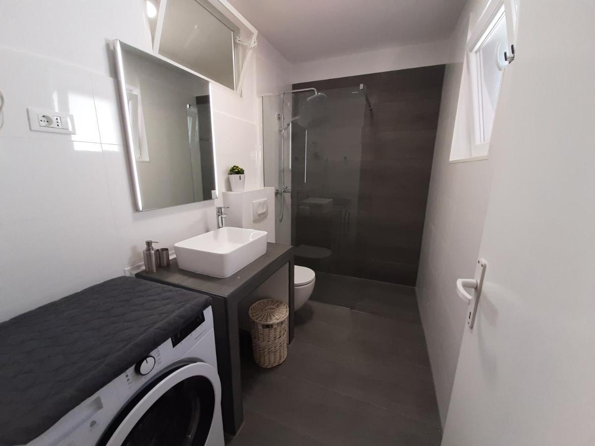 Apartment Boni Šibenik Esterno foto